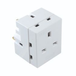 CED 3WAY ADAPTOR FUSED 13AMP WHITE